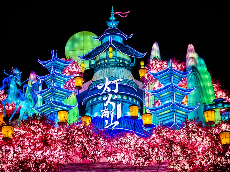 2023年長(cháng)沙橘子洲七夕國潮燈會(huì )